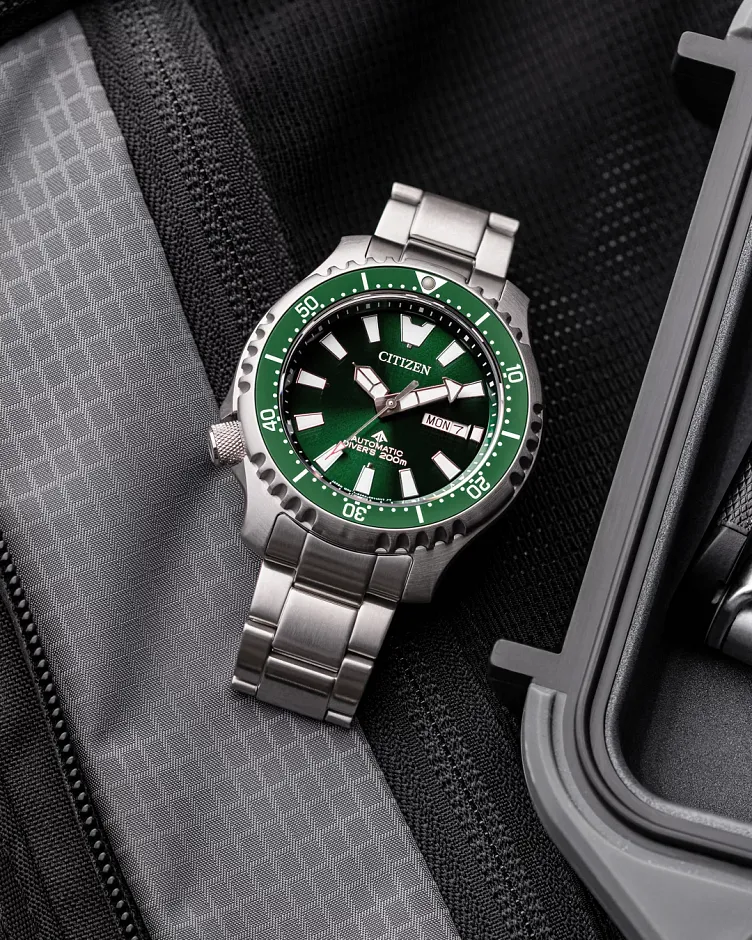 Promaster Dive Automatic Green Dial Stainless Steel Bracelet Promaster Dive Automatic Green Dial Stainless Steel Bracelet
